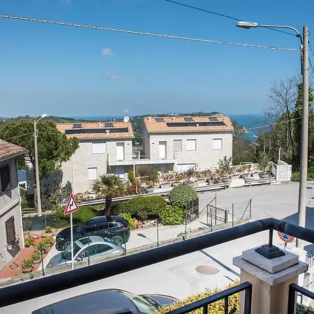 A09 - Poggio, Delizioso Trilocale Con Vista Mare Poggio (Marche)